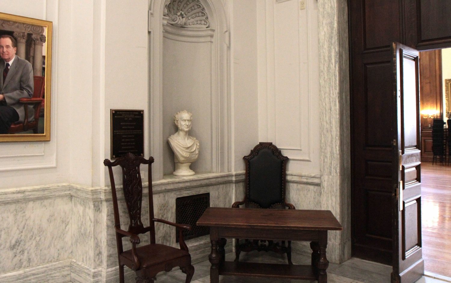Samuel David Gross' bust, College of Physicians of Philadelphia - 01.jpg